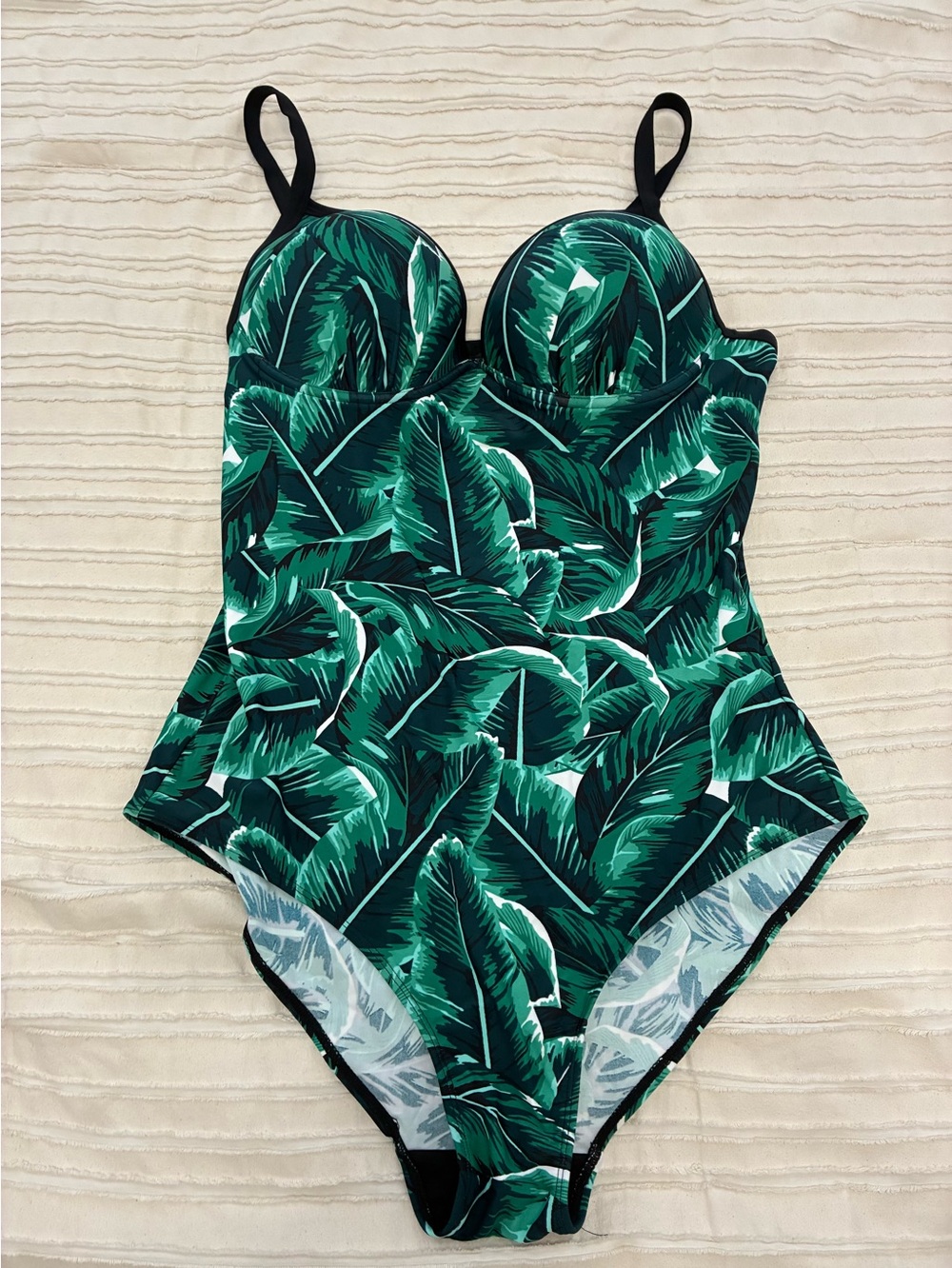 Green Leaf Print One-Piece Swimsuit with built in underwire support. Size XL.